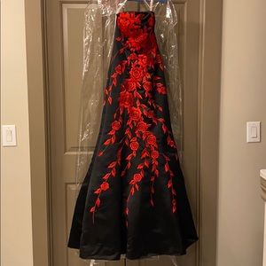 Black and red, mermaid style formal dress